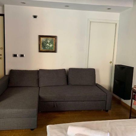 Whouse Suite Gold Towers Bolonia Exterior foto